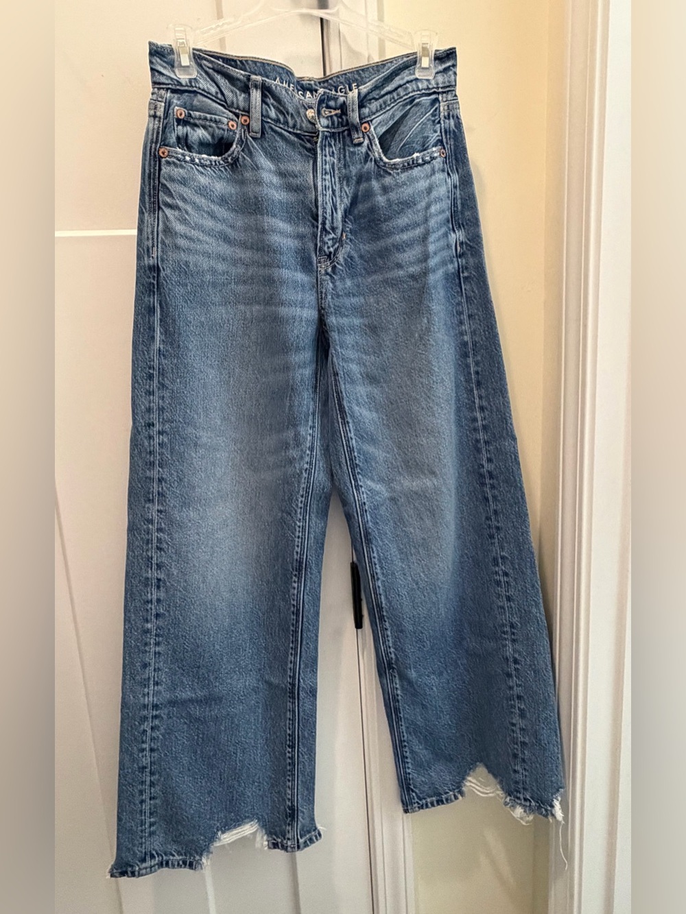 NEW American Eagle Super High-Rise Baggy Wide Leg Jeans - Size 0 Short